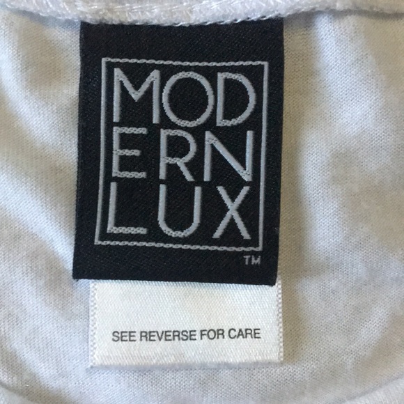 Women’s graphic T Shirt - Picture 4 of 6